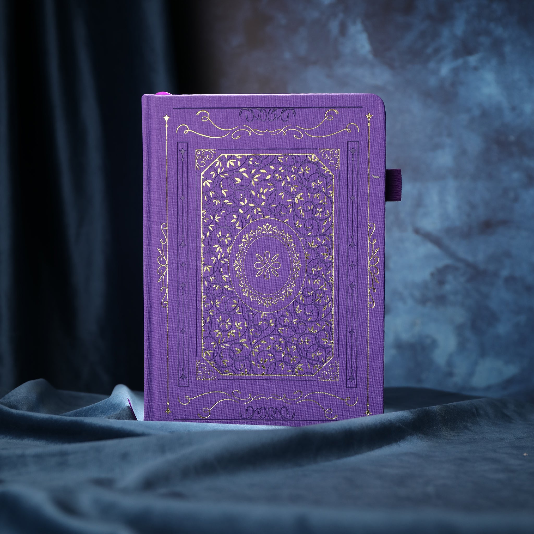 A5GoldVintageDotGridNotebook-Purple_4.jpg