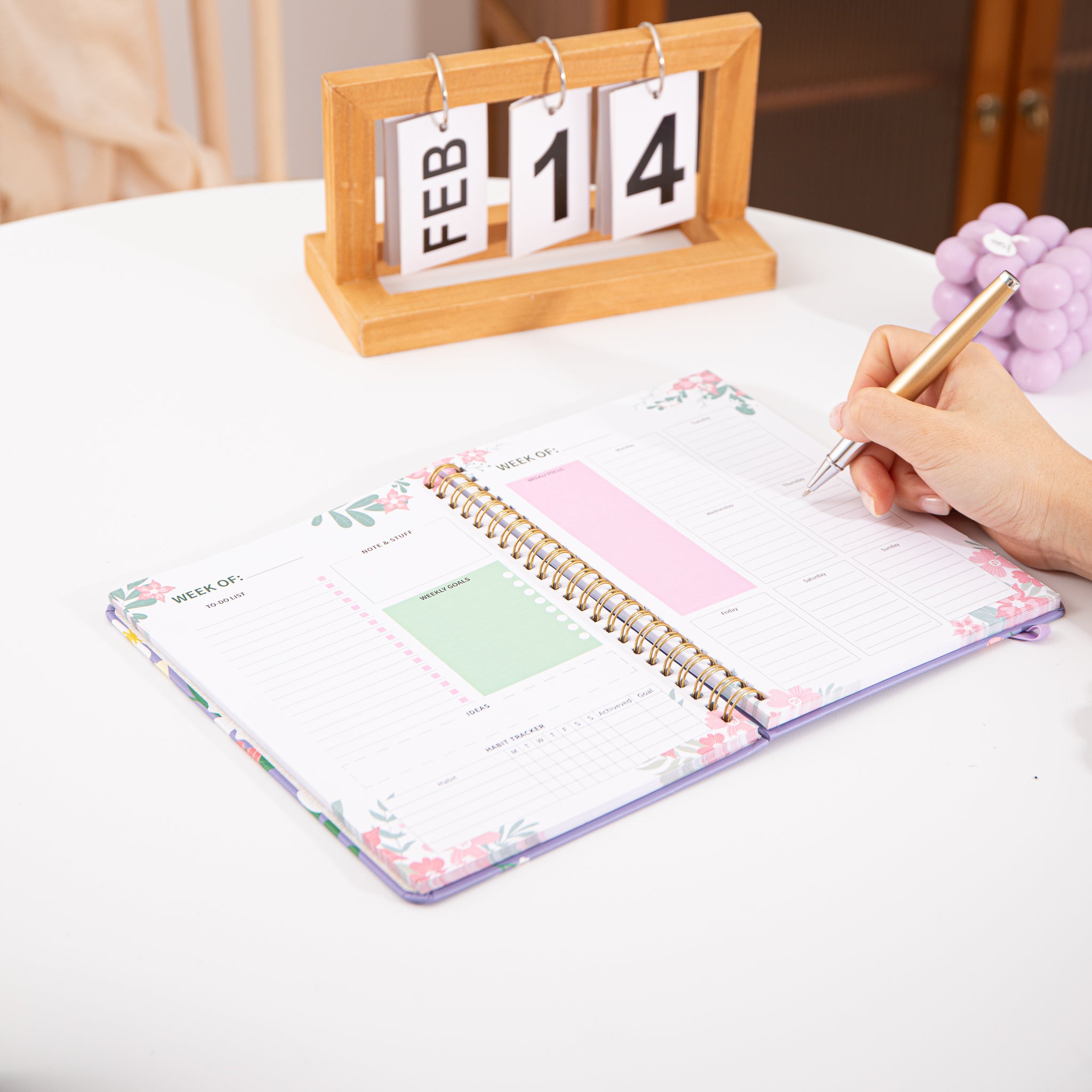 BloomingFlowersspiralundatedDailyPlannerschedulerorganizerA5purple_5.jpg